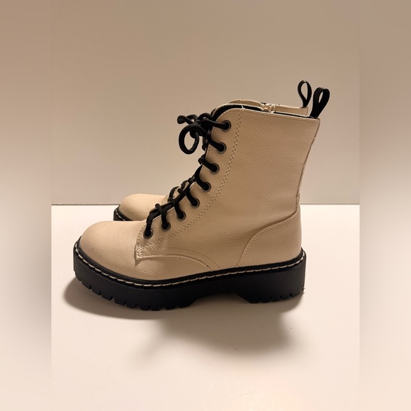 Sincerely Jules Cream Lace-Up Boots - Picture 2 of 8